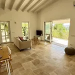 Feriehus Vale Do Guizo: Casa Poente On The Contryside, Close By The Sea.