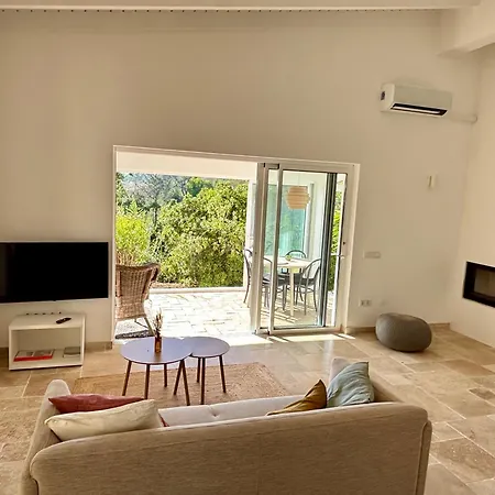 Vale Do Guizo: Casa Poente On The Contryside, Close By The Sea. * Aljezur